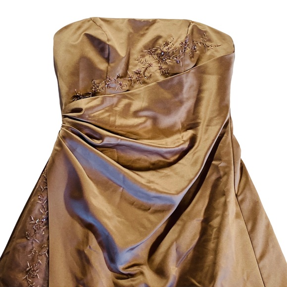 David’s Bridal Copper Brown Strappless Bridesmaid Wedding Dress Prom Size 14 - Picture 4 of 11